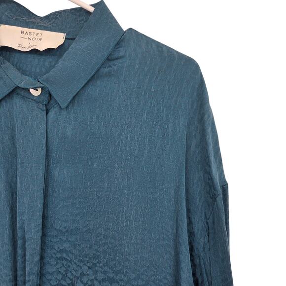 BASTET NOIR X PUPI MILENA SZ 38 ANIMAL PRINT SATIN BUTTON UP LONG SLEEVE BLOUSE - Picture 4 of 6